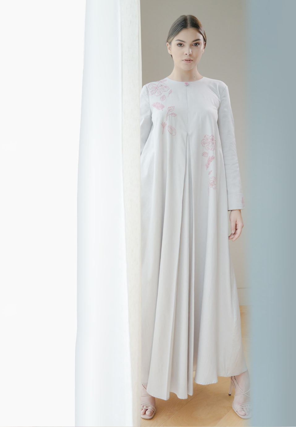 Empleacott Grey