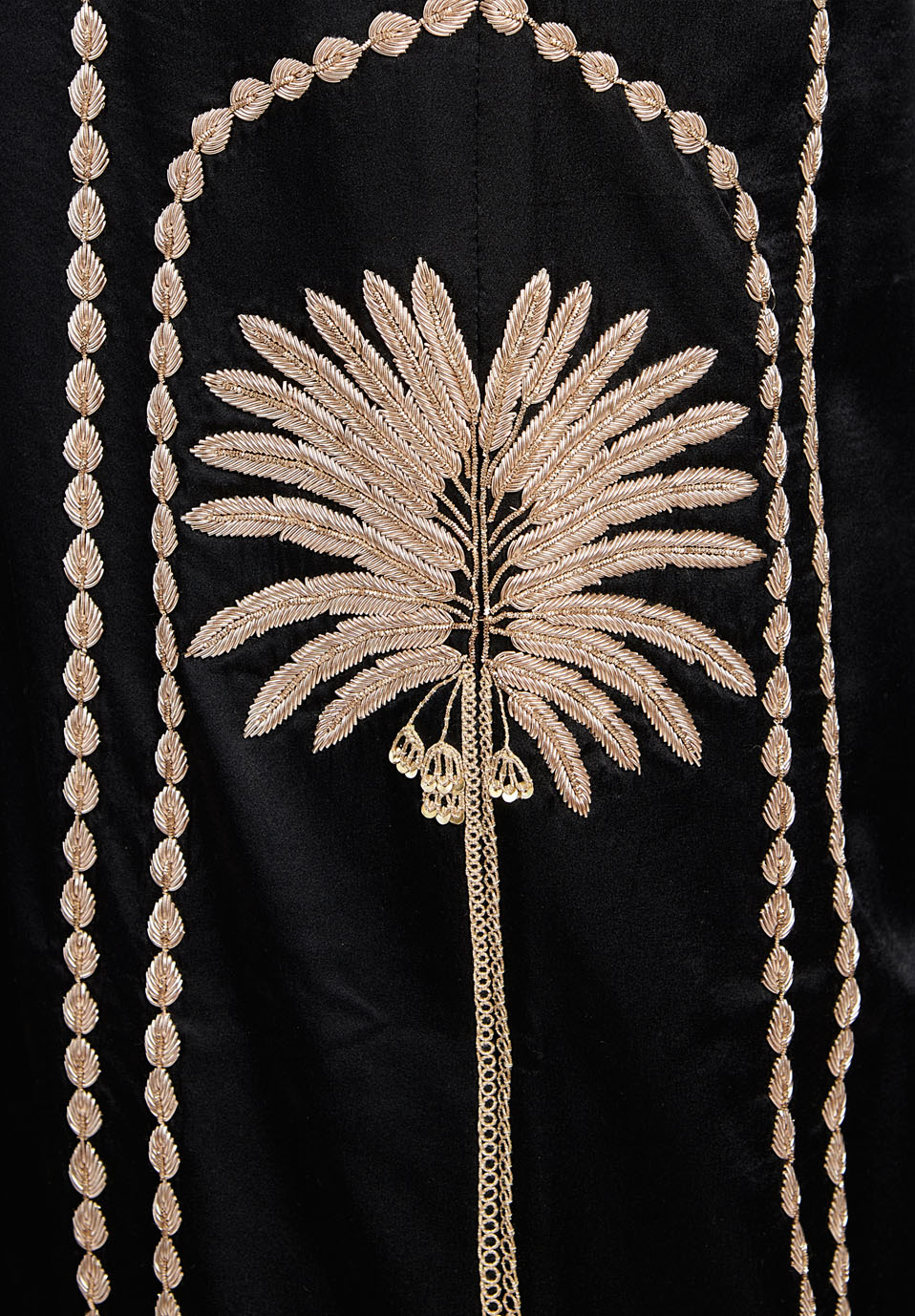 Oryx Embroidery Black